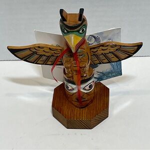 Alaska Black Diamond Vintage Eagle Totem Pole Signed Vic Yeoda 6” Carved Wood
